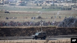 巴勒斯坦人2018年8月17日在加沙地帶和以色列的邊界抗議示威