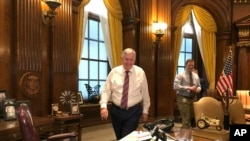 資料照片：密蘇里州州長帕森出席記者會。(2019年5月14日）