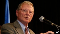 共和黨資深議員英霍夫。 (資料照片)