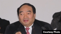 民间网站爆料导致原中共重庆市北碚区委书记雷政富下台(图片来源：人民监督网)