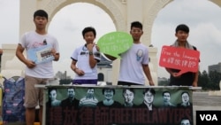 台灣發起“一人一明信片”呼籲釋放中國維權律師（美國之音楊明拍攝）