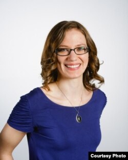 “民主和技术中心”自由表达项目主任艾玛•拉恩索(Emma Llanso)