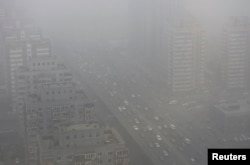 2014年2月26日雾霾重重的北京三环