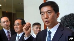 香港中联办主任骆惠宁2020年1月6日在香港举行记者会。