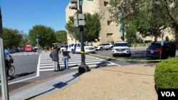 警方与保安人员封锁了可疑车辆附近的街区（2016年9月23日）