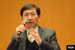 香港大學法律學院教授陳文敏。（美國之音湯惠芸攝）