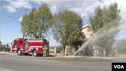 加利福尼亞州南部地區的一家穆斯林清真寺發生了火災，消防站現場灌救。(視頻截圖）