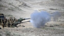 美菲軍隊在台灣以南戰略海峽附近舉行作戰演練