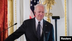 美國總統拜登23日在日本出席記者會 
