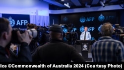 资料照片：澳大利亚联邦警察局助理局长纳特2025年7月22日举行记者会。(照片来自澳大利亚联邦警察局)