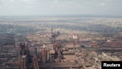 無人機航拍的馬里烏波爾伊利希鋼鐵廠鳥瞰圖。(2022年4月15日)