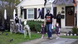 庆祝万圣节要糖果要吓人不要病毒