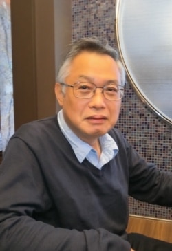 淡江大學榮譽教授戴萬欽