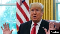 特朗普2018年10月10日在白宮見記者（路透社）