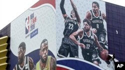 原定10月9日下午舉行的美國籃網隊和湖人隊在上海接受公開採訪的活動在預定開始前15分鐘宣佈取消。