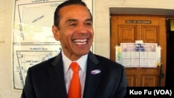 洛杉磯市長維拉萊戈沙(美國之音國符拍攝 )