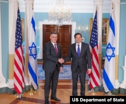 2025年8月27日，美国国务卿马尔科·卢比奥在国务院会晤以色列外交部长吉迪恩·萨尔。