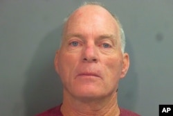 阿肯色州华盛顿郡治安官办公室提供的日期不明的照片显示该州居民巴内特被收押。(2021年1月8日)