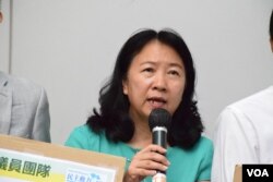 民主黨中西區區議員鄭麗琼。（美國之音湯惠芸攝）