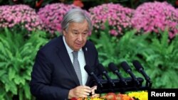 ເລ​ຂາ​ທິ​ການ​ໃຫຍ່ ສະ​ຫະ​ປະ​ຊາ​ຊາດ ທ່ານ ແອນ​ໂຕ​ນີ​ໂອ ກູ​ເຕ​ເຣັ​ສ, ກ່າວ​ຄຳ​ປ​າ​ໄສ​ຢູ່ກອງ​ປະ​ຊຸມ​ການ​ຮ່ວມ​ມື ຈີນ-ອາ​ຟ​ຣິ​ກາ, ທີ່​ໄຂ​ຂຶ້ນ​ໃນ​ນະ​ຄອນຫຼວງ ປັກ​ກິ່ງ.