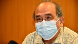 鍾劍華表示香港警方高調拘捕壹週刊記者企圖製造寒蟬效應。（美國之音 湯惠芸攝）