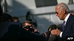 美國總統拜登在白宮南草坪與媒體交談。 (2024年9月10日)