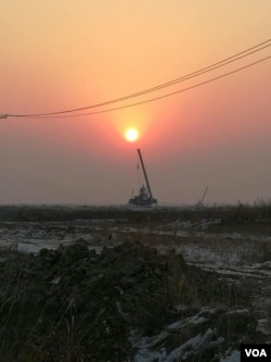 建设中的忠旺项目工地。