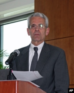 乔治华盛顿大学国际关系教授沙特