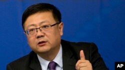 中國環保部長陳吉寧在北京的一次記者會上回答問題。（2015年3月7日資料照）