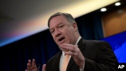 美國務卿蓬佩奧4月22日在國務院舉行的記者會上。