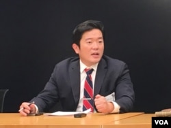 全球枱灣研究所執行主任蕭良其 (美國之音鍾辰芳拍攝)