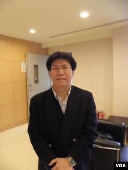 高涌诚律师(美国之音申华拍摄)