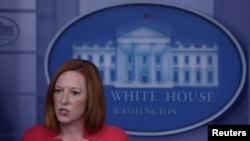 美國白宮發言人莎琪2021年8月23日主持記者會（路透社）