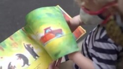 妈妈为儿童书改画新冠特色插图而爆红