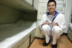 曾于台湾海军服义务役一年的华子琛摄于舰庆