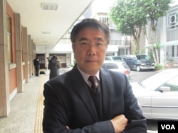 台灣綠營民進黨立委黃偉哲（美國之音張永泰拍攝）