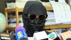 被判監3年的鄧棨然的弟弟鄧先生表示，得知哥哥被判監及罰款，心情感到難受，認為判刑太重， 他又擔心哥哥可能是受到虐待才會認罪 (攝影：美國之音湯惠芸）