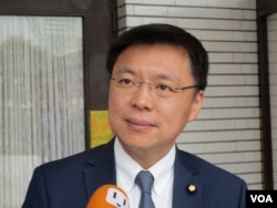 台湾执政党民进党立委赵天麟 (美国之音张永泰拍摄)