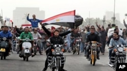 開羅仍有大批示威者上街。