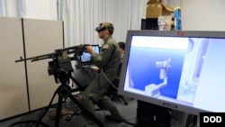 美軍人員2016年3月22日訓練使用人工智能技術 。(美國國防部照片)