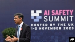 英國首相辛偉誠（Rishi Sunak）召集了多國的科技高管和政治領袖出席全球首屆人工智慧（AI）安全峰會。（媒體聯訪2023年11月2日）