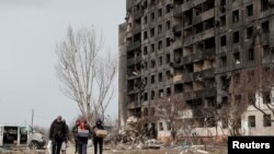 В Мариуполе.