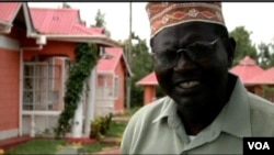 奧巴馬總統同父異母兄弟、出生於肯尼亞的馬立克.奧巴馬（Malik Obama）。