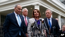 眾議院議長佩洛西在和特朗普總統會談後對記者講話. 2019年1月4日