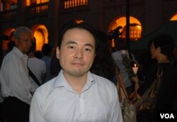 參加李旺陽頭七集會的黃先生認為，北京比較在乎國際及香港市民的壓力(美國之音湯惠芸)