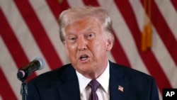 ທ່ານ ດໍໂນລ ທຣໍາ ປະທານາທິບໍດີ ສະຫະລັັດ ກ່າວຕໍ່ສື່ມວນຊົນ ກຳລັງເຈລະຈາຍຸຕິສົງຄາມຣັດເຊຍ-ຢູເຄຣນ ທີ່ລັດຖະສະພາ ວັນທີ 21 ມັງກອນ 2025 