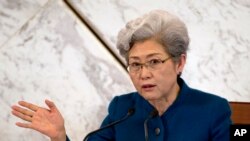 中國人大發言人傅瑩