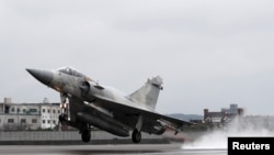 台灣空軍幻象2000戰機在新竹起飛參與軍演。 （2019年1月16日）