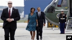 美國特勤局人員(左)。