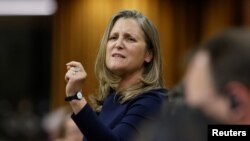 加拿大副總理兼財政部長弗里蘭在渥太華的加拿大下議院的質詢問答期間講話。 (2024年9月16日)